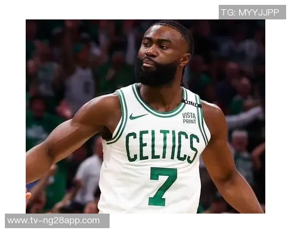 杰伦布朗连续9场30分表现惊艳创造绿军历史新纪录引发热议